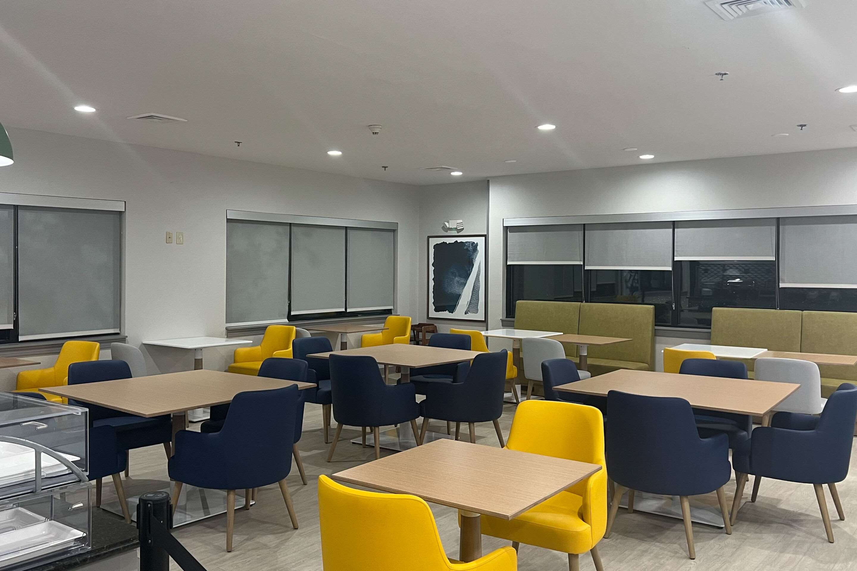 Hotel lobby | Comfort Suites Mobile-South Alabama University Area
