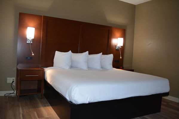  - Wingate by Wyndham College Station