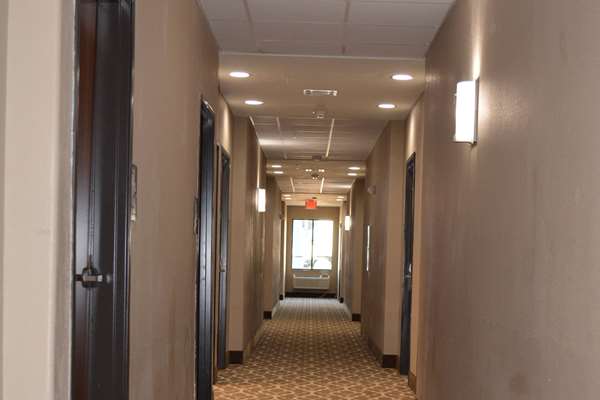  - Wingate by Wyndham College Station