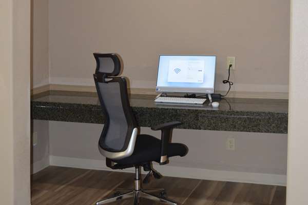 Conference Area - Wingate by Wyndham College Station