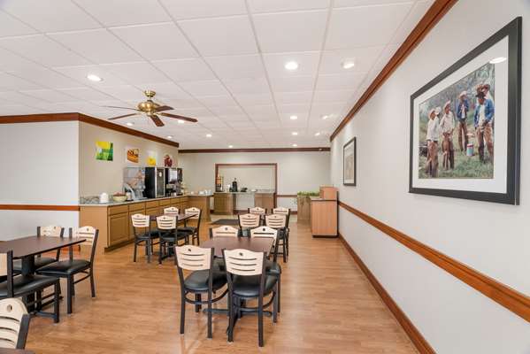 Amenities - Quality Inn Alice