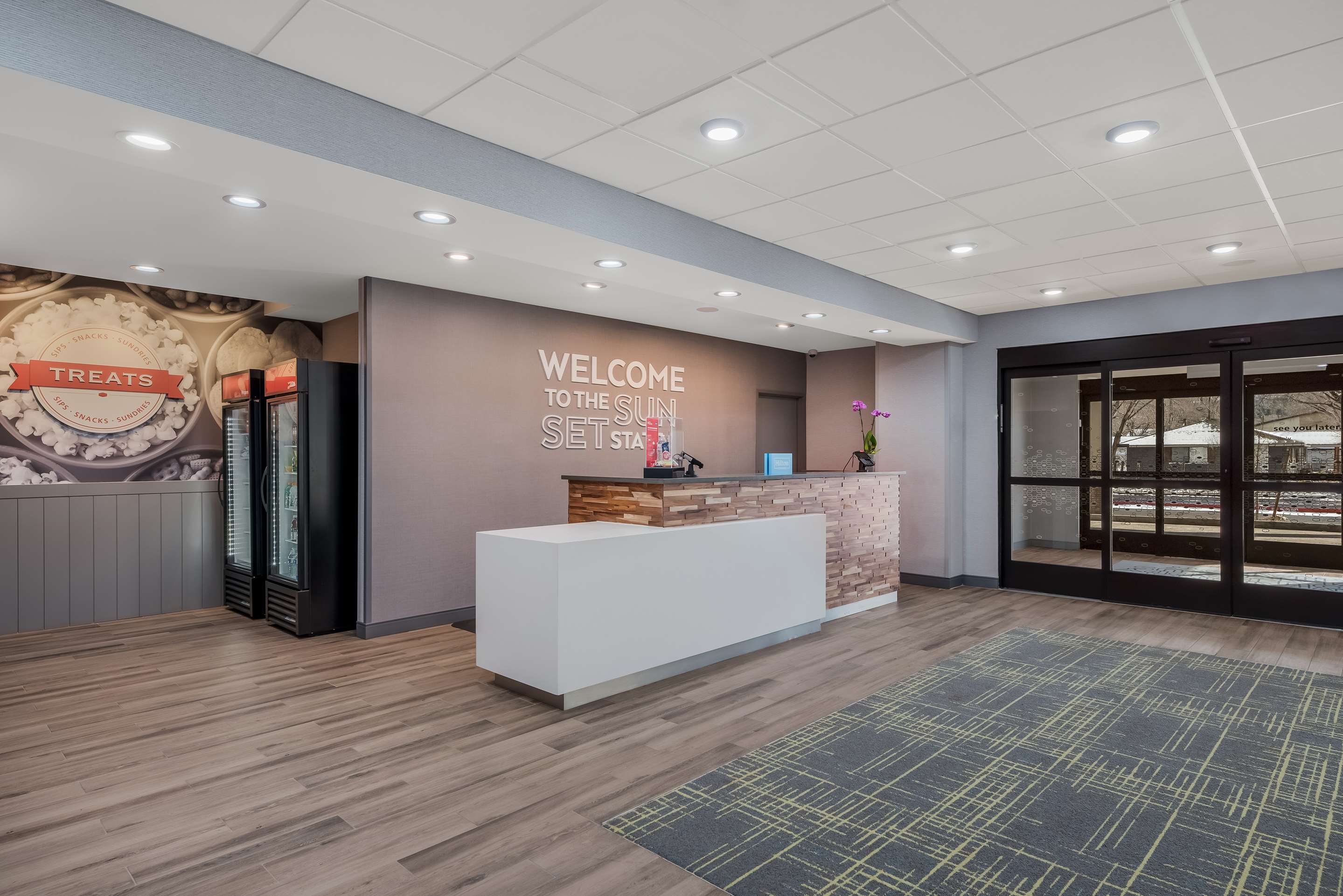 Reception | Hampton Inn By Hilton Williams