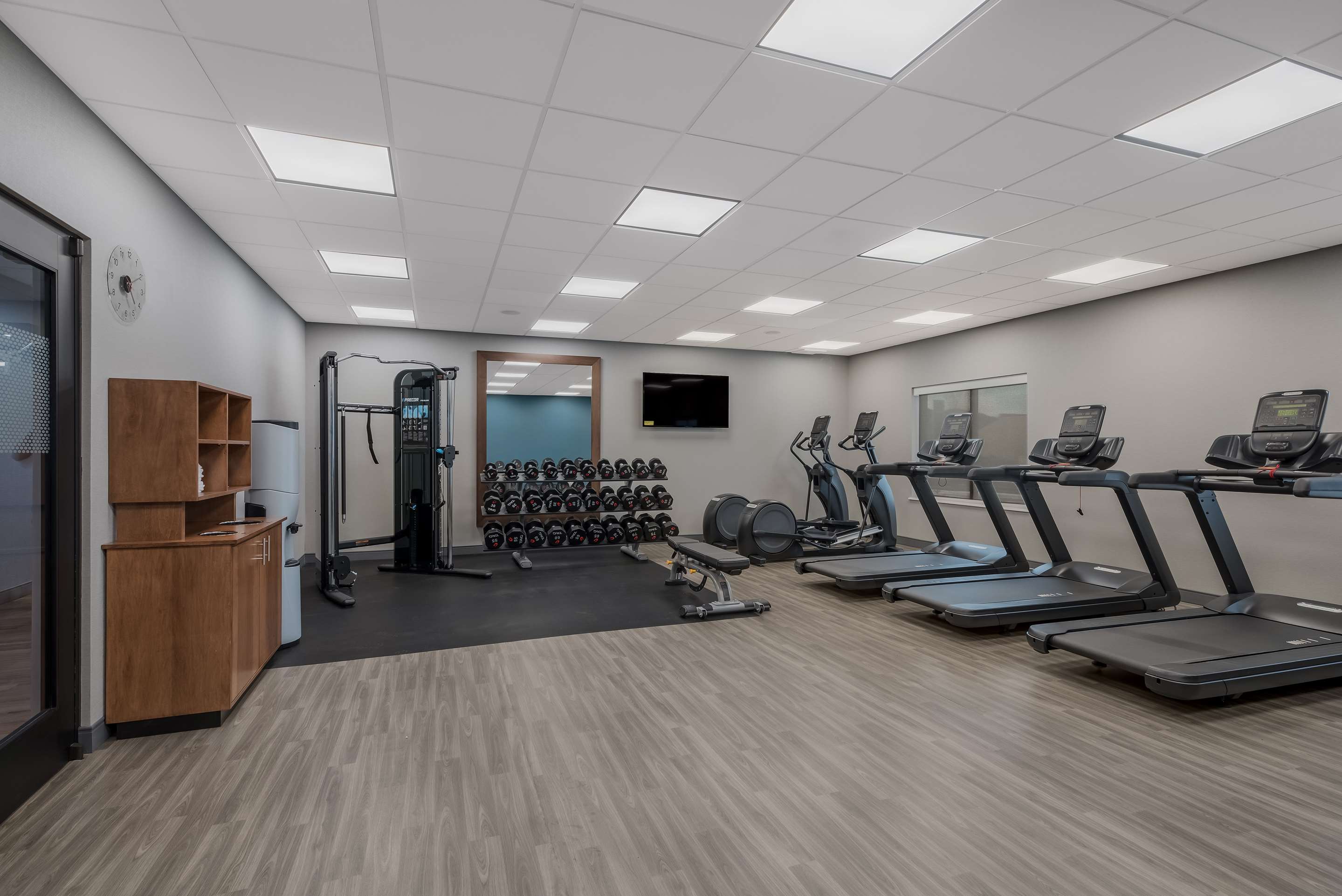 Health club fitness center gym | Hampton Inn By Hilton Williams