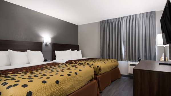  - Econo Lodge Portage - I-94, Exit 19