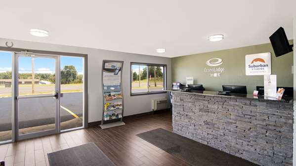  - Suburban Studios Portage - I-94, Exit 19