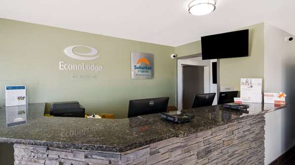  - Suburban Studios Portage - I-94, Exit 19