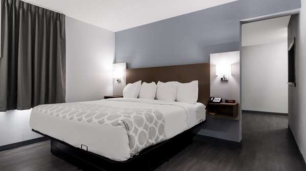 Suite - Suburban Studios Portage - I-94, Exit 19