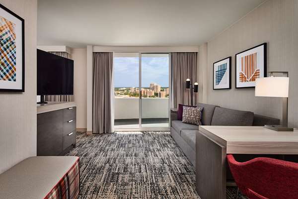  - Hilton Kansas City Country Club Plaza Hotel