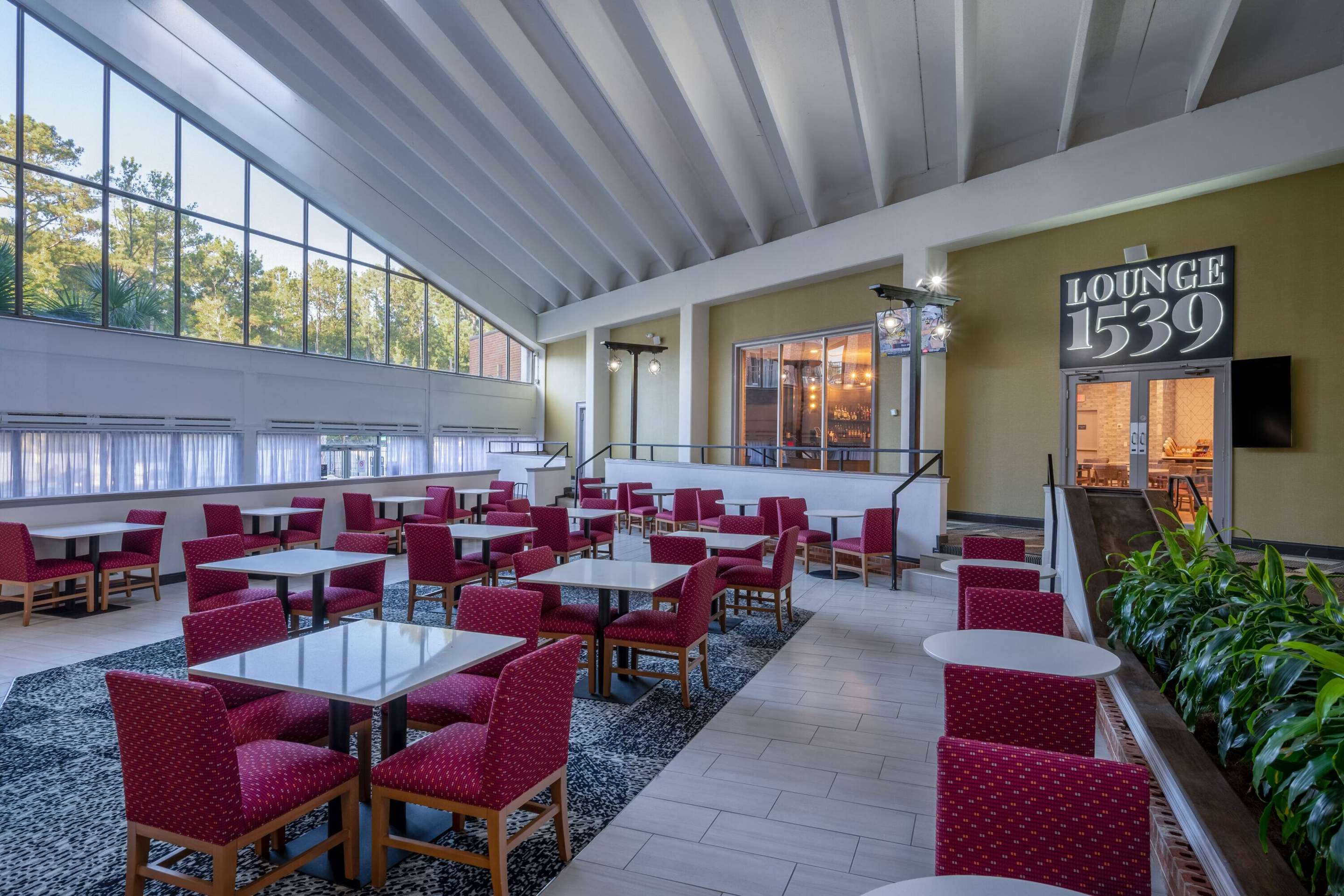 Lobby | Wyndham Garden Columbia, SC