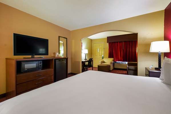  - Quality Inn & Suites West Helena
