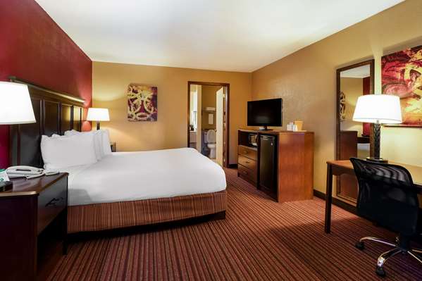 - Quality Inn & Suites West Helena