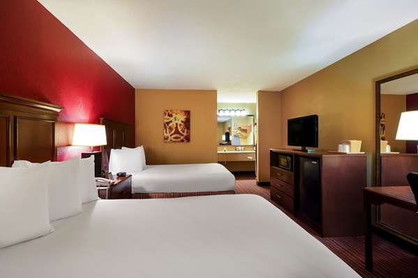  - Quality Inn & Suites West Helena