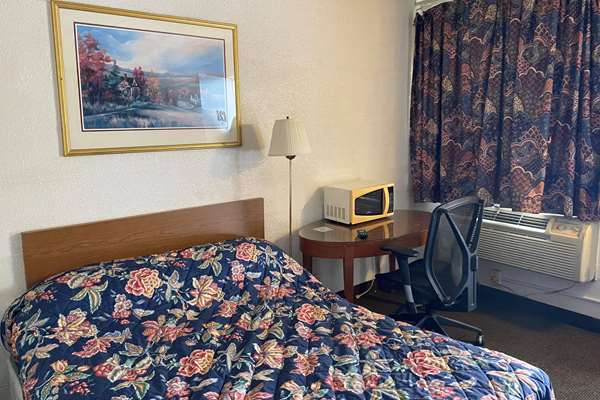  - Travelodge Airport Rockford