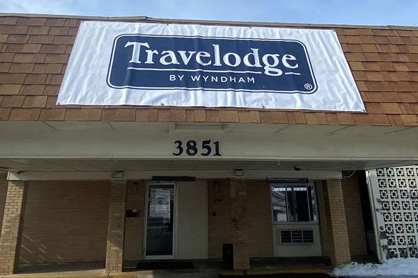 Exterior view - Travelodge Airport Rockford