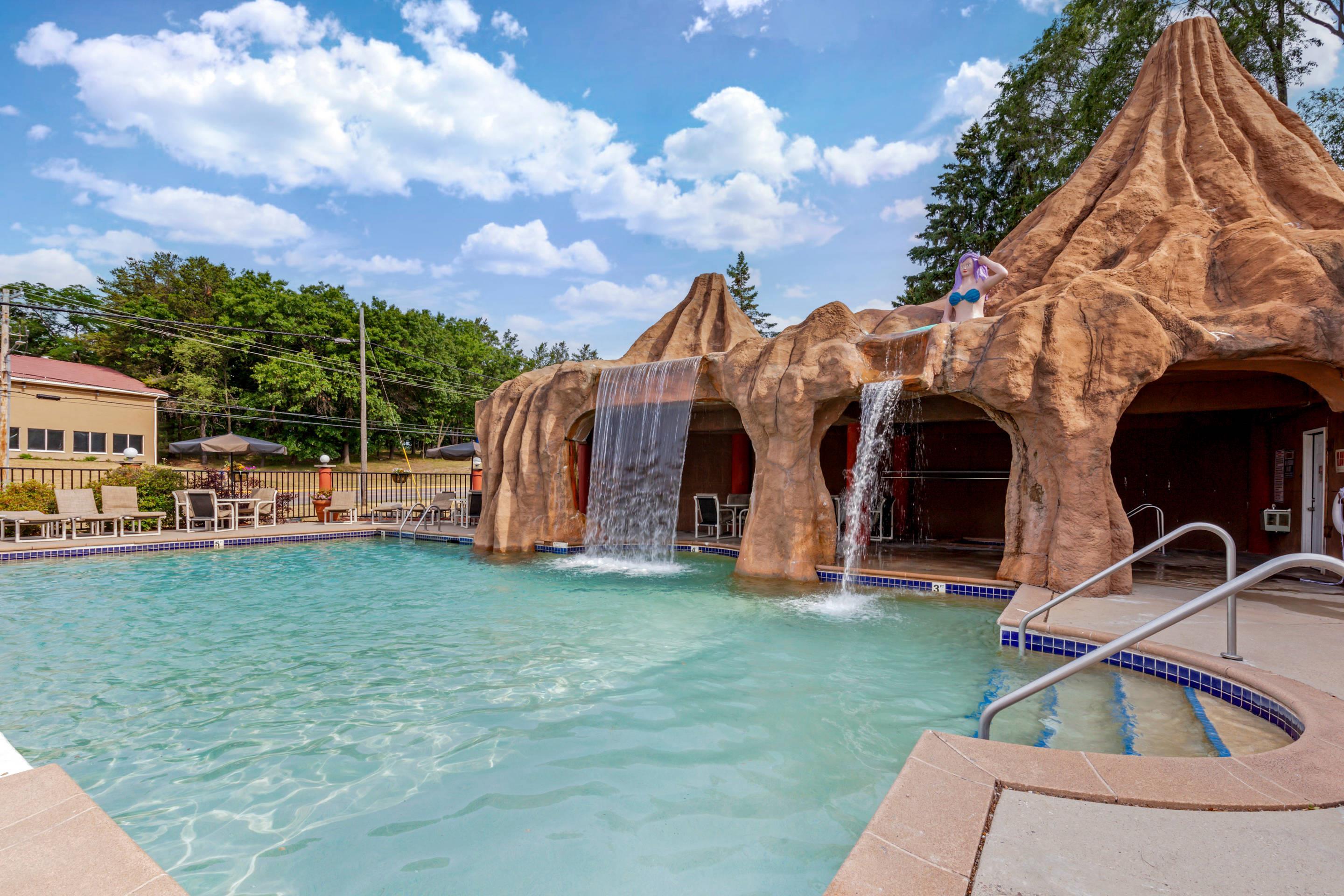 Outdoor pool | Atlantis Family Waterpark Hotel, Ascend Hotel Collection
