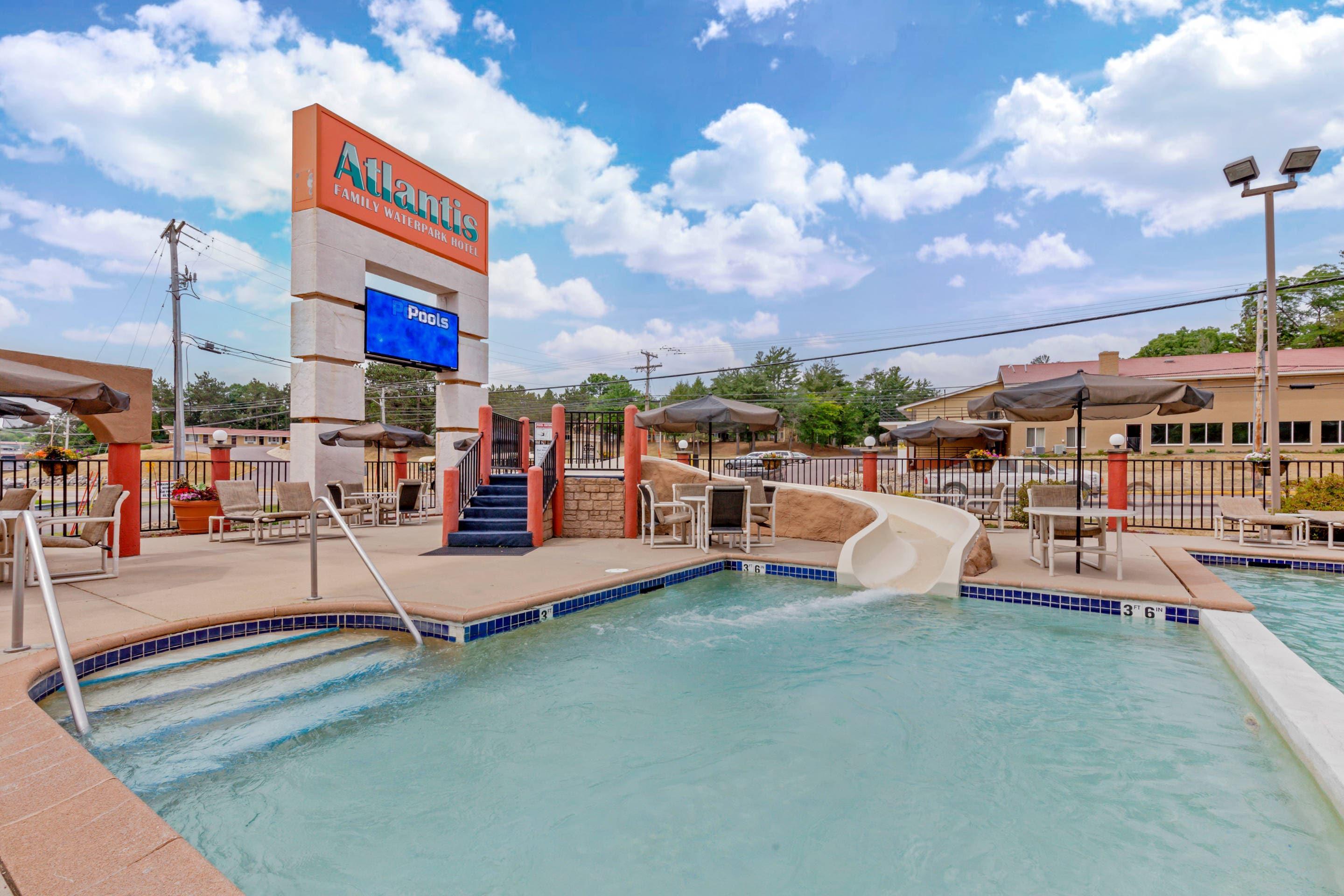 Outdoor pool | Atlantis Family Waterpark Hotel, Ascend Hotel Collection