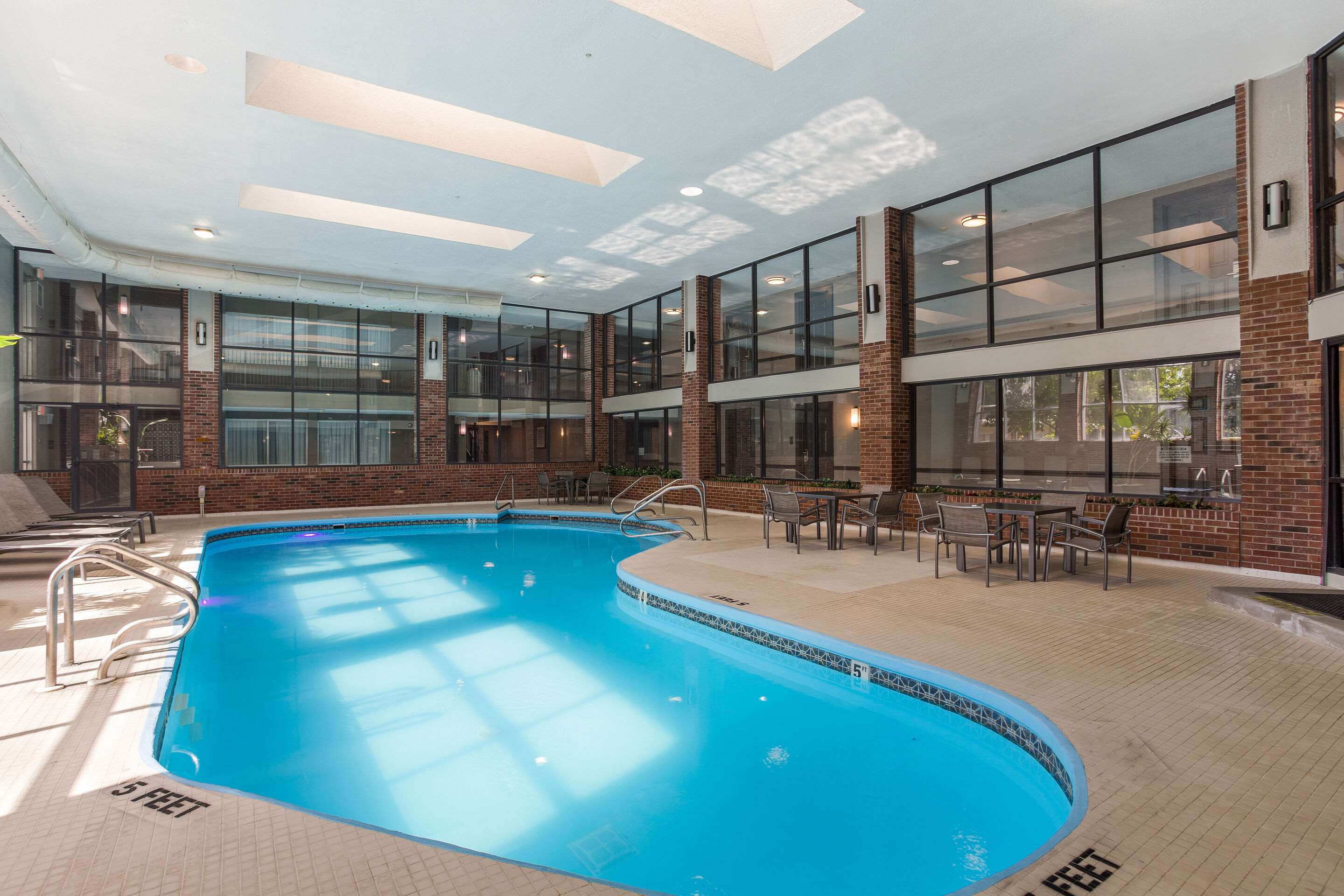 Indoor pool | The Clover Hotel