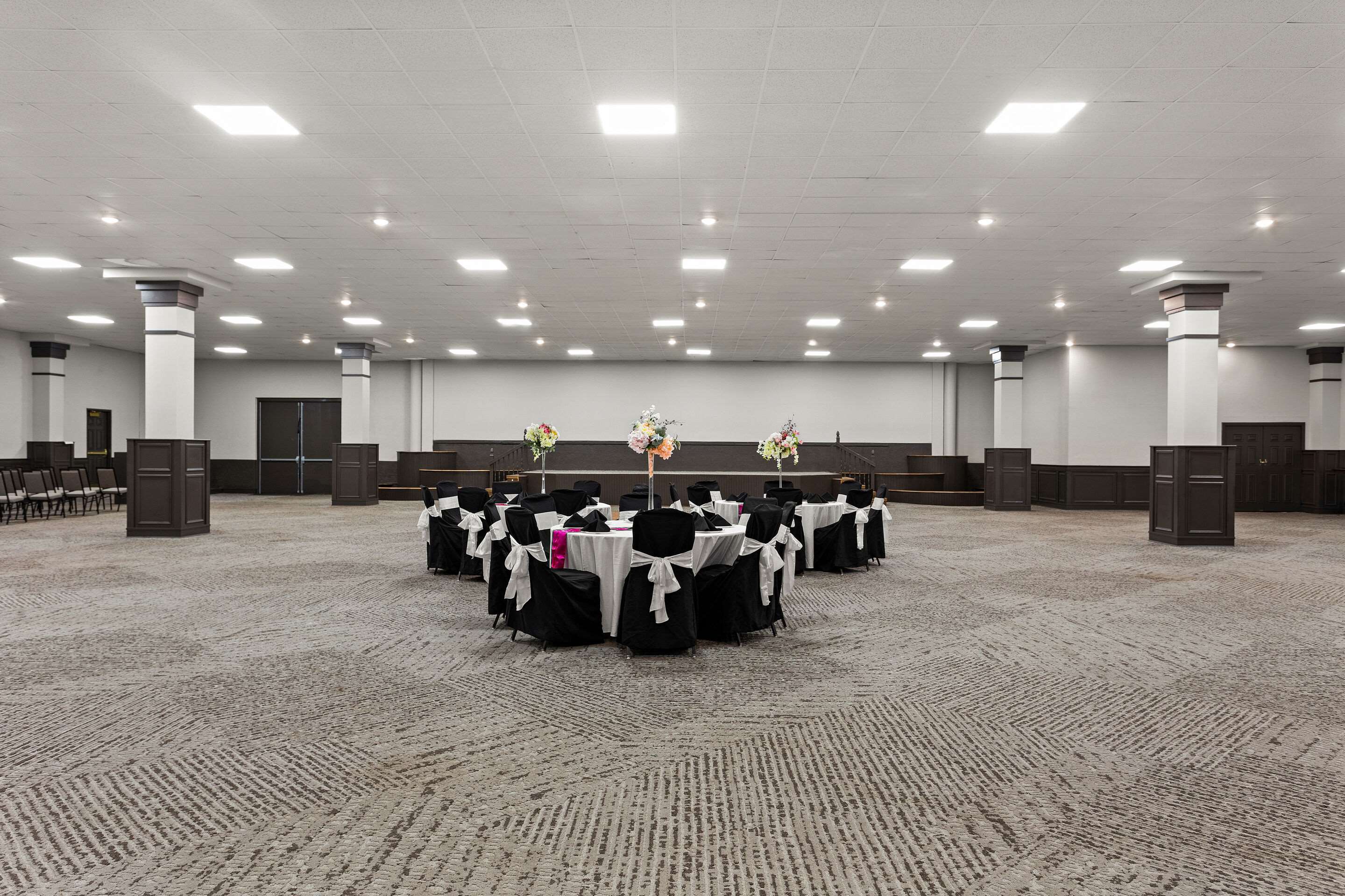 Banquet room | The Clover Hotel