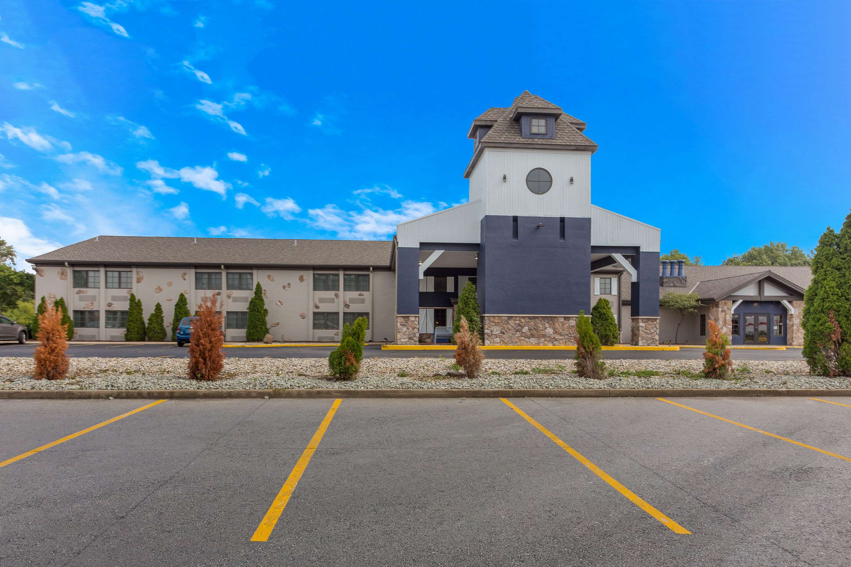 Hotel exterior | The Clover Hotel