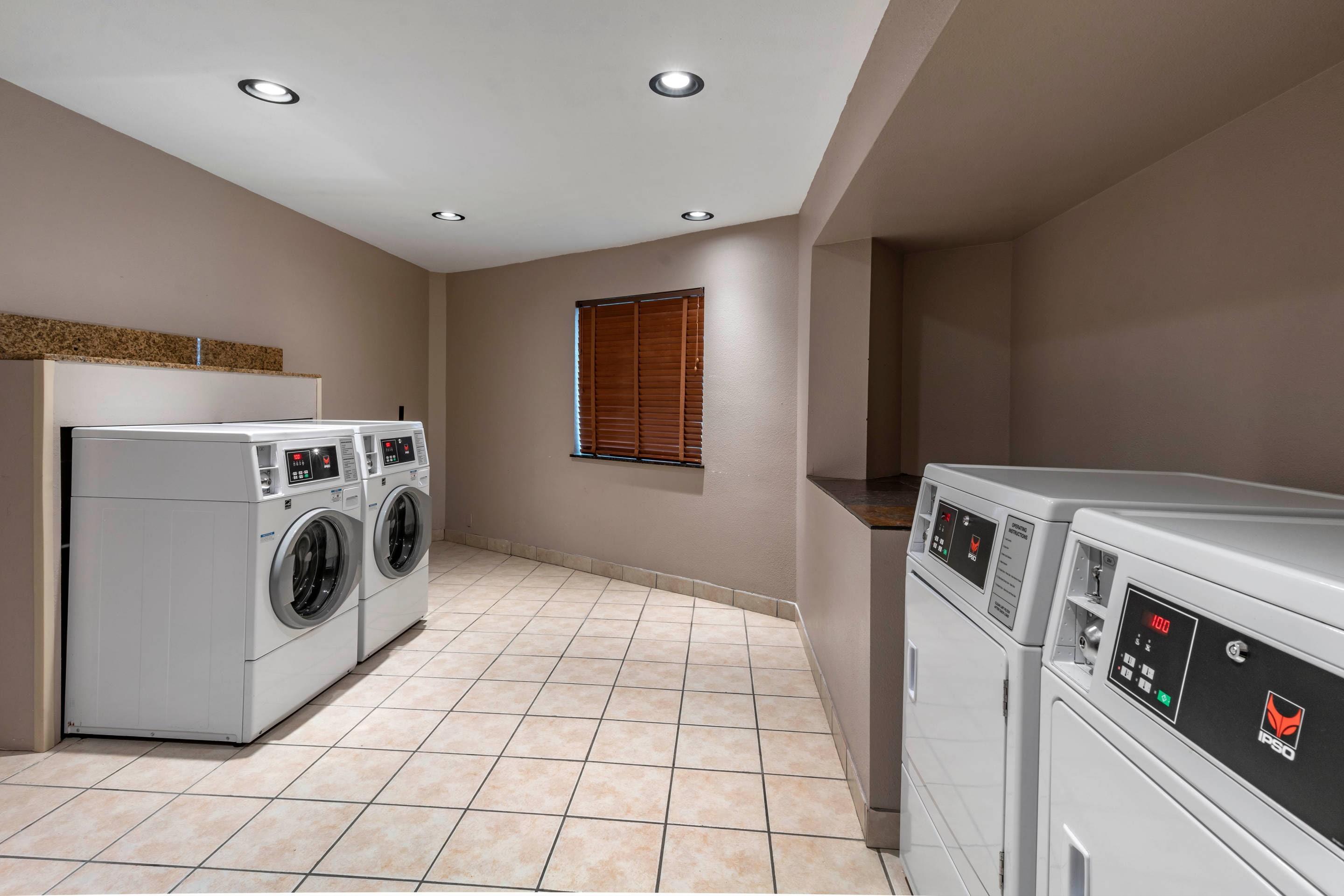 Guest laundry facilities | Lloyd Hotel Astoria Bayfront, Ascend Hotel Collection