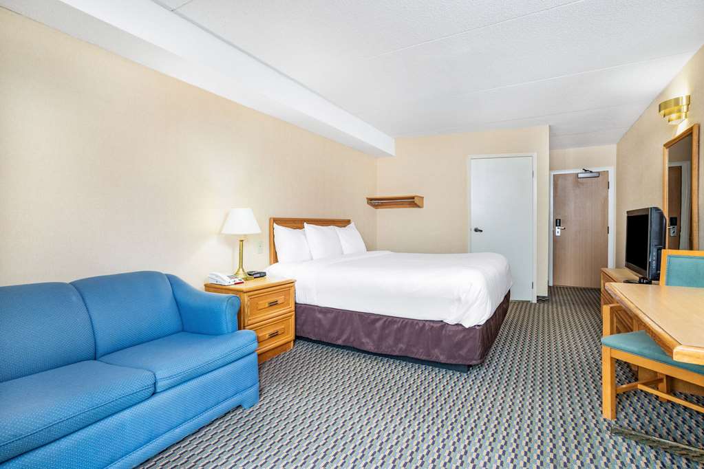 TRAVELODGE BY WYNDHAM BRIDGEWATER-guestroom-Guest Room,On-Site.jpg