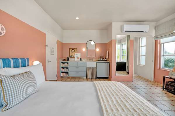  - Hotel Trouvail Miami Beach