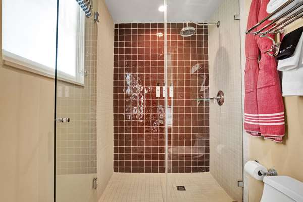  - Hotel Trouvail Miami Beach