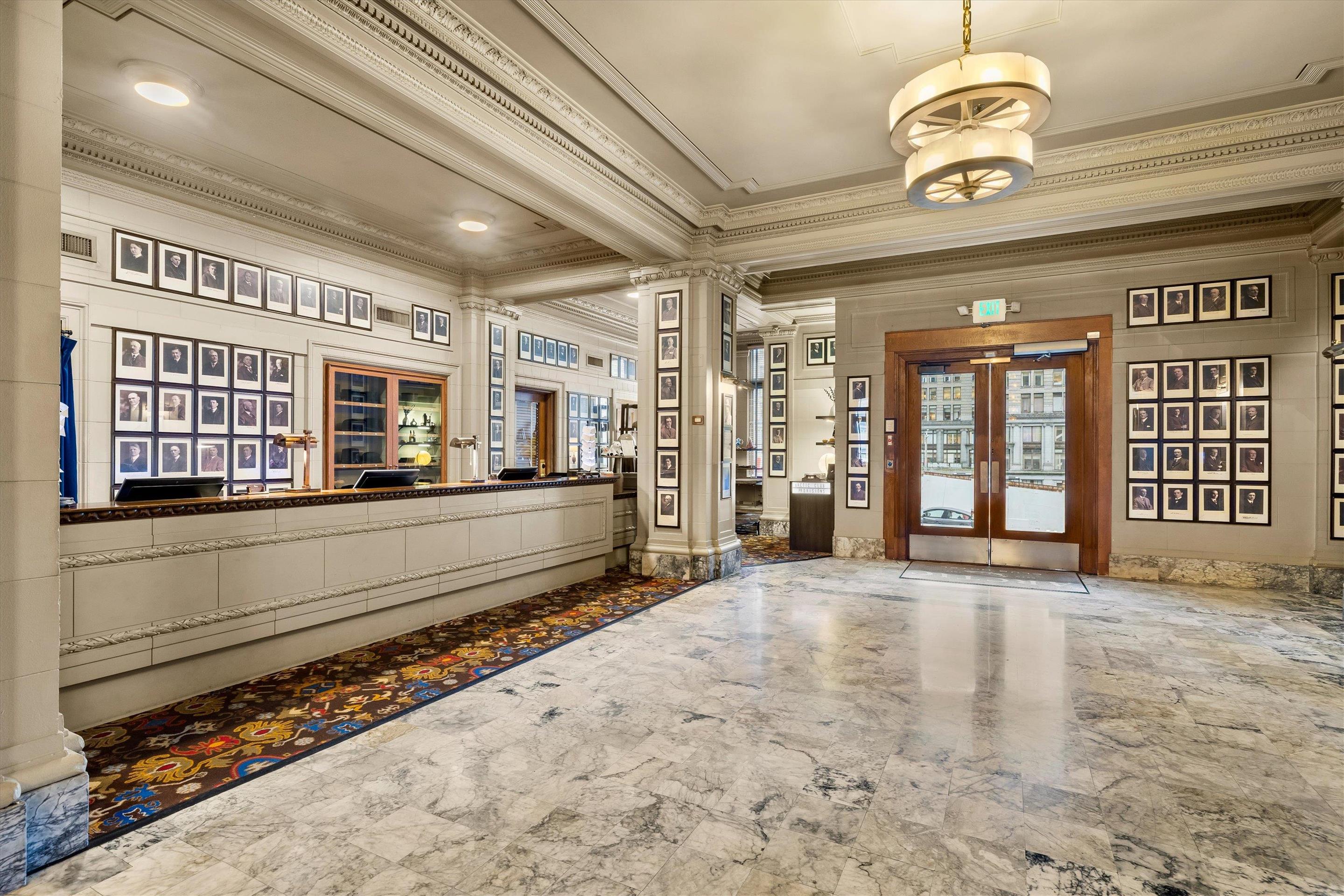 Check In | Arctic Club Hotel