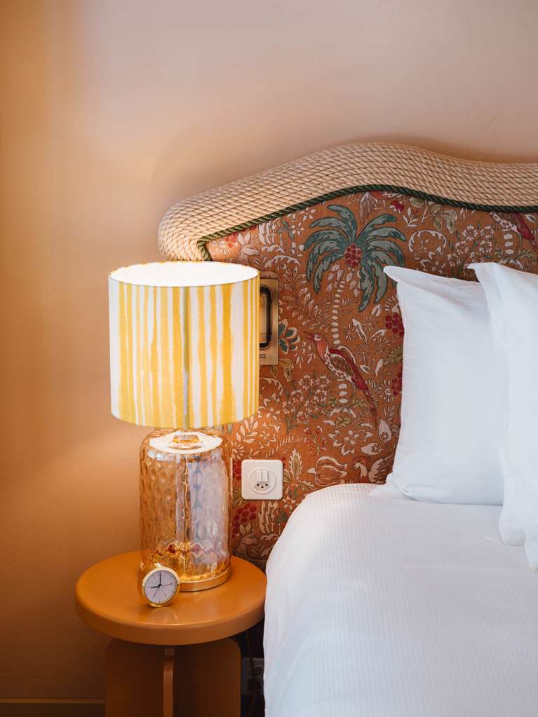Guest photo