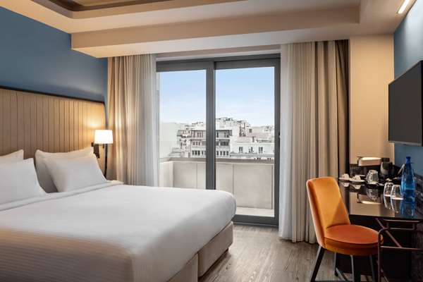 Superior Double Room, City View