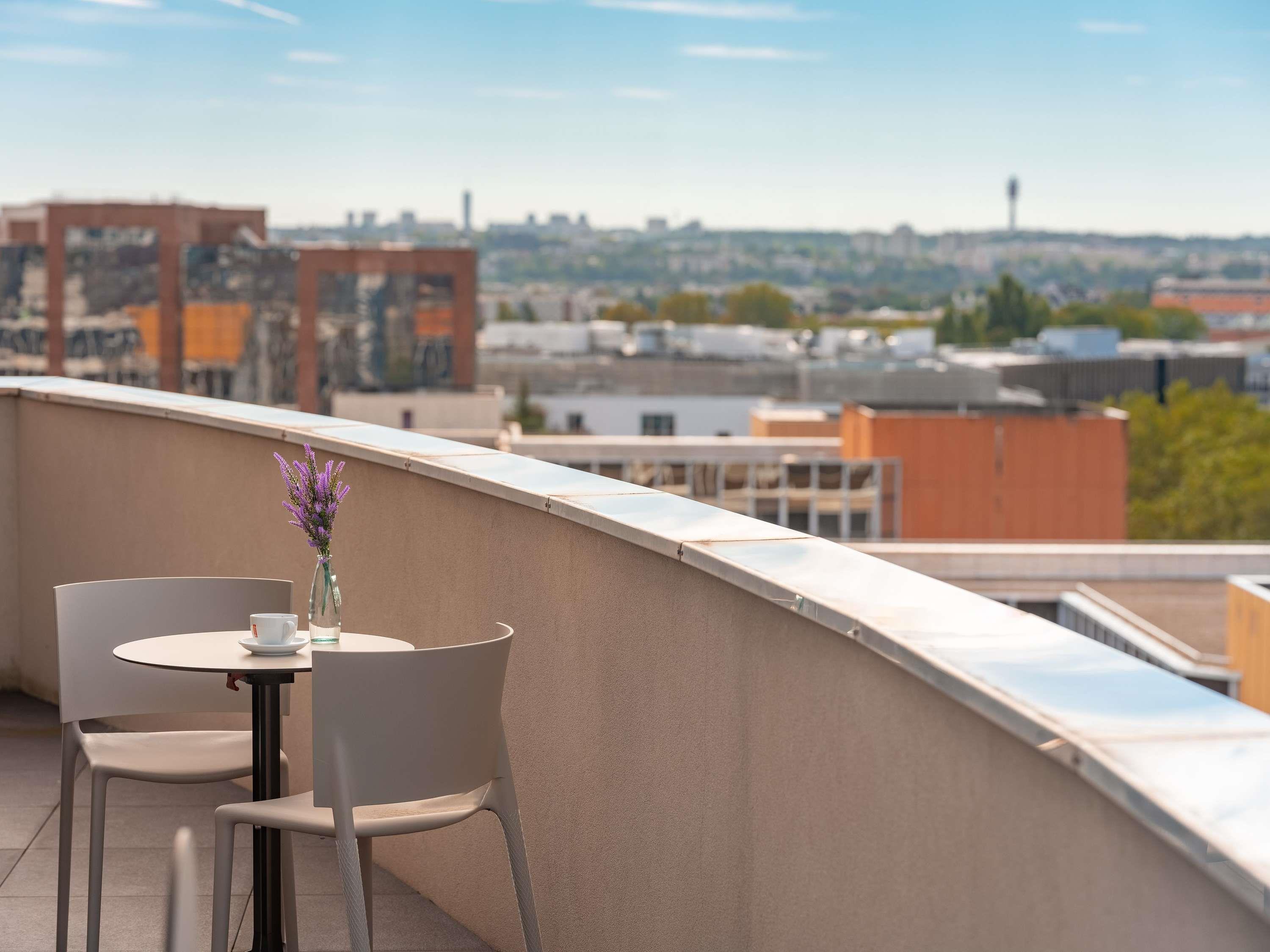 Novotel Paris Val de Fontenay Room Type - Standard Room with a balcony