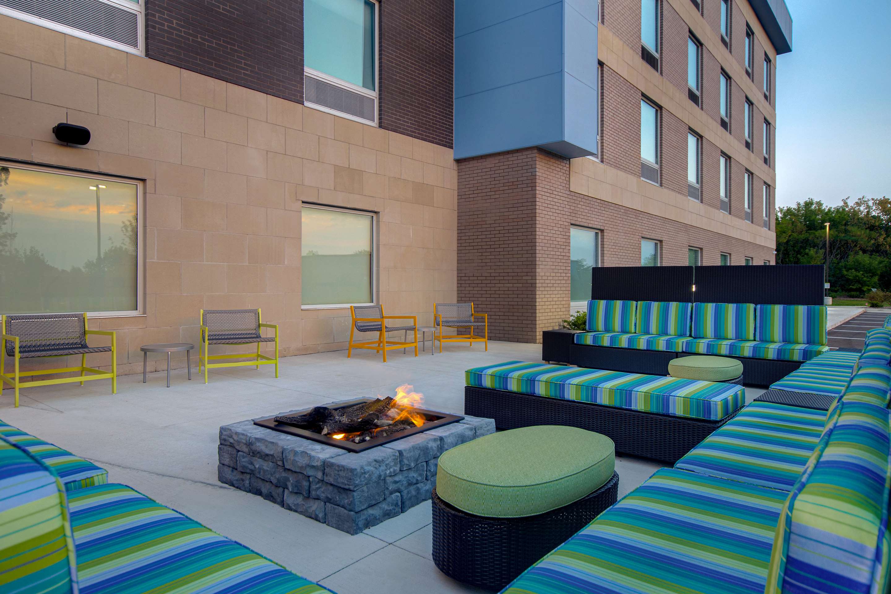 Exterior | Home2 Suites By Hilton Grand Rapids Airport