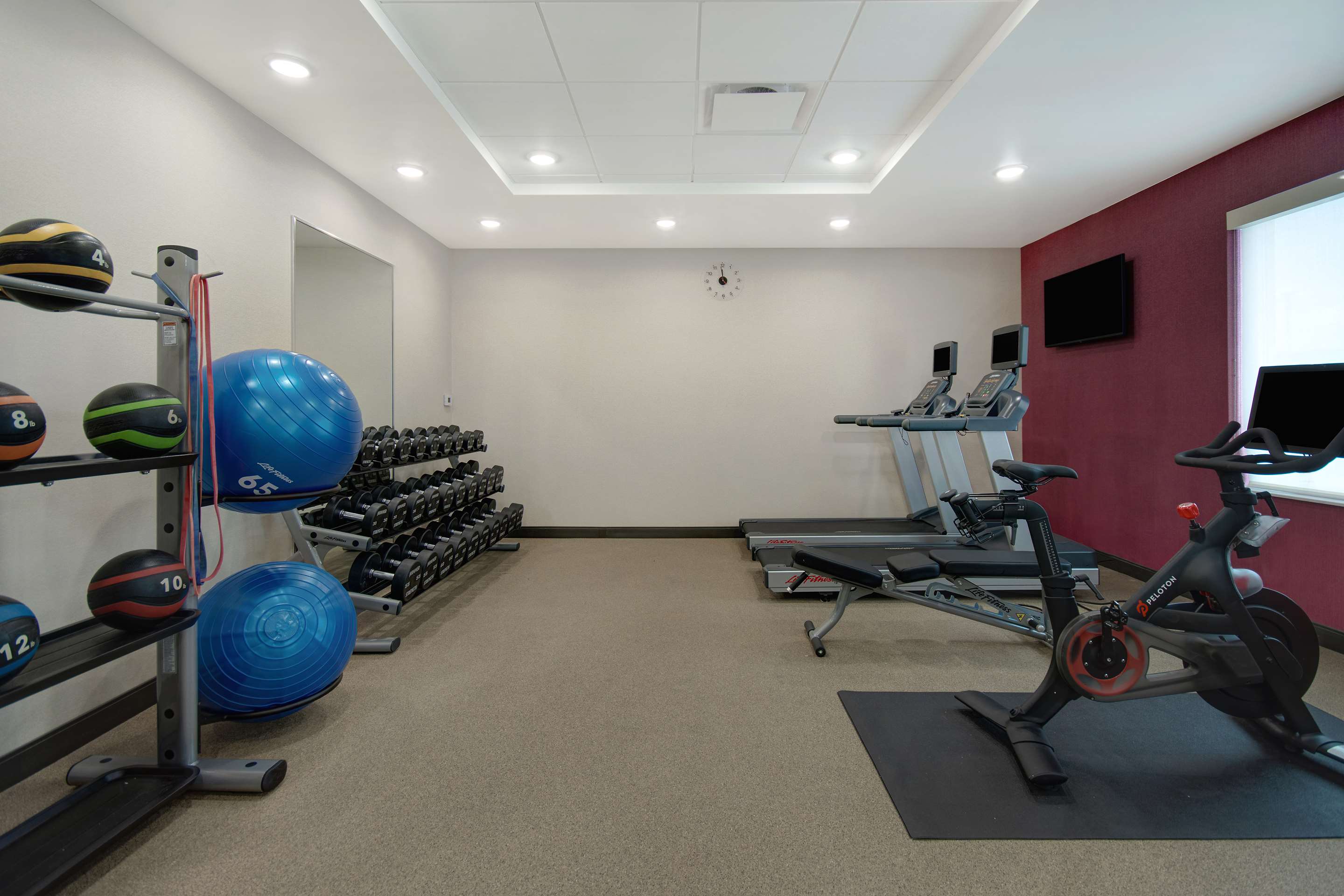 Health club fitness center gym | Home2 Suites By Hilton Grand Rapids Airport