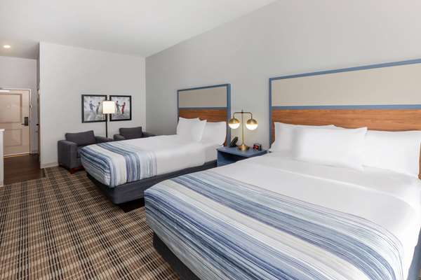 Suite - AmericInn Mountain Home