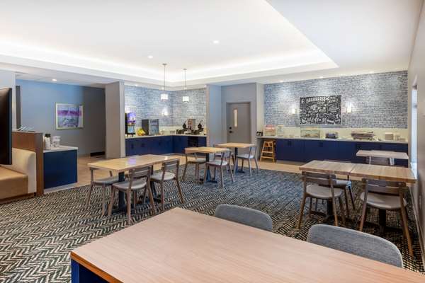  - AmericInn Mountain Home