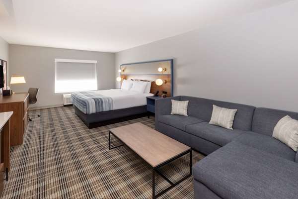 Suite - AmericInn Mountain Home