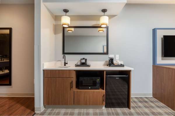 Suite - AmericInn Mountain Home