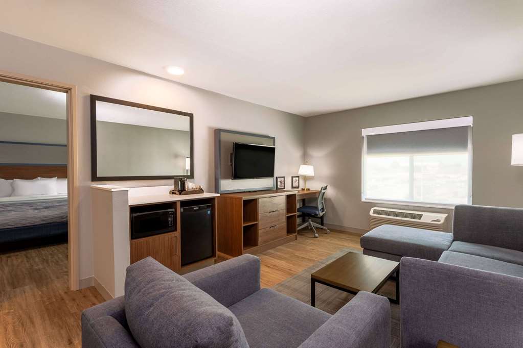 Americinn By Wyndham Mountain Home - Tap to explore photos