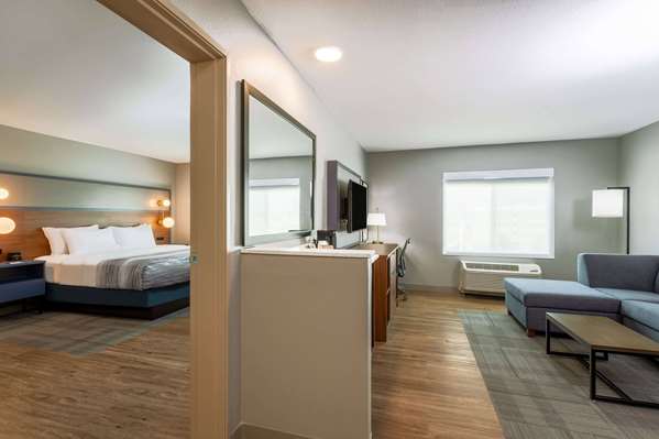  - AmericInn Mountain Home