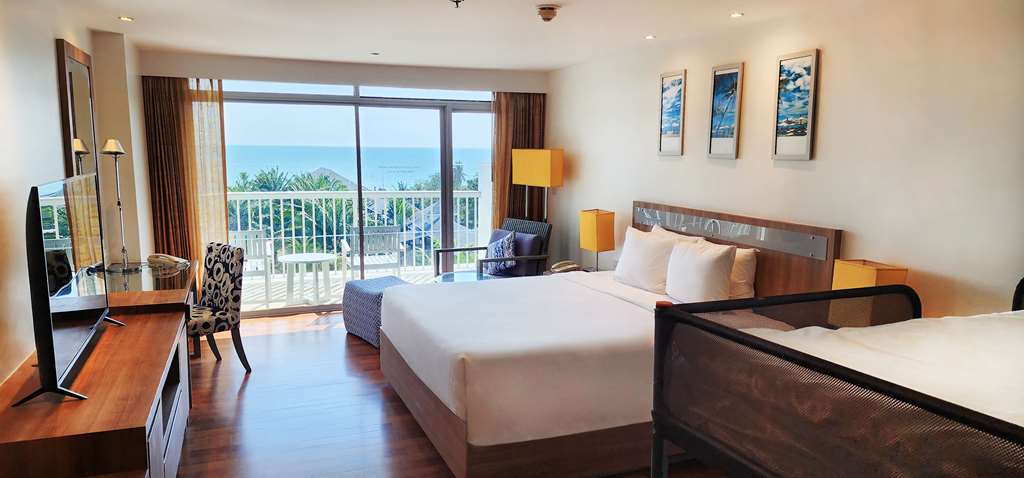 RADISSON RESORT & SPA HUA HIN-guestroom-Guest Room,Suite,On-Site.jpg