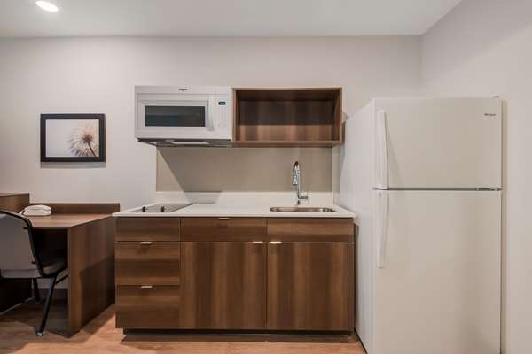 Suite - WoodSpring Suites Bellflower - CA 91, Exit 15