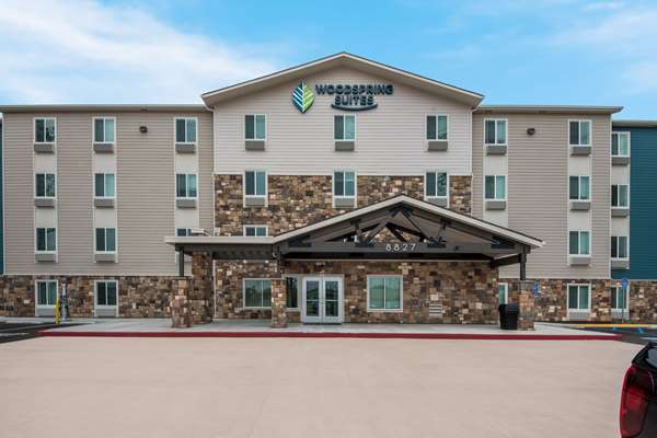 Exterior view - WoodSpring Suites Bellflower - CA 91, Exit 15