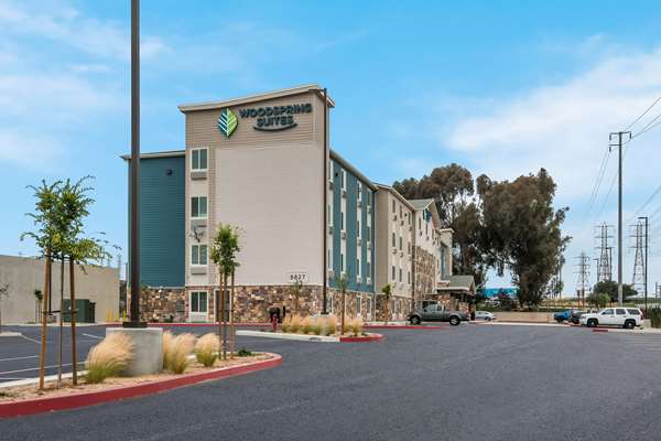 Exterior view - WoodSpring Suites Bellflower - CA 91, Exit 15