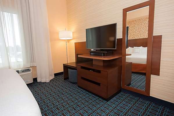  - Comfort Inn & Suites South Akron