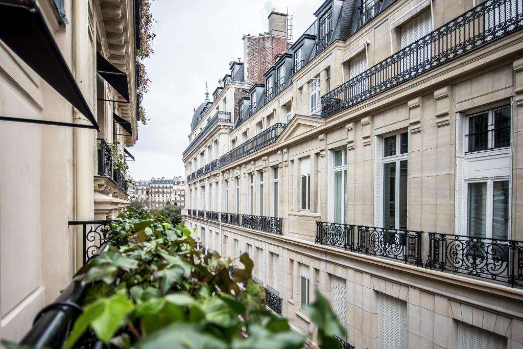 Chalgrin Boutique Hotel