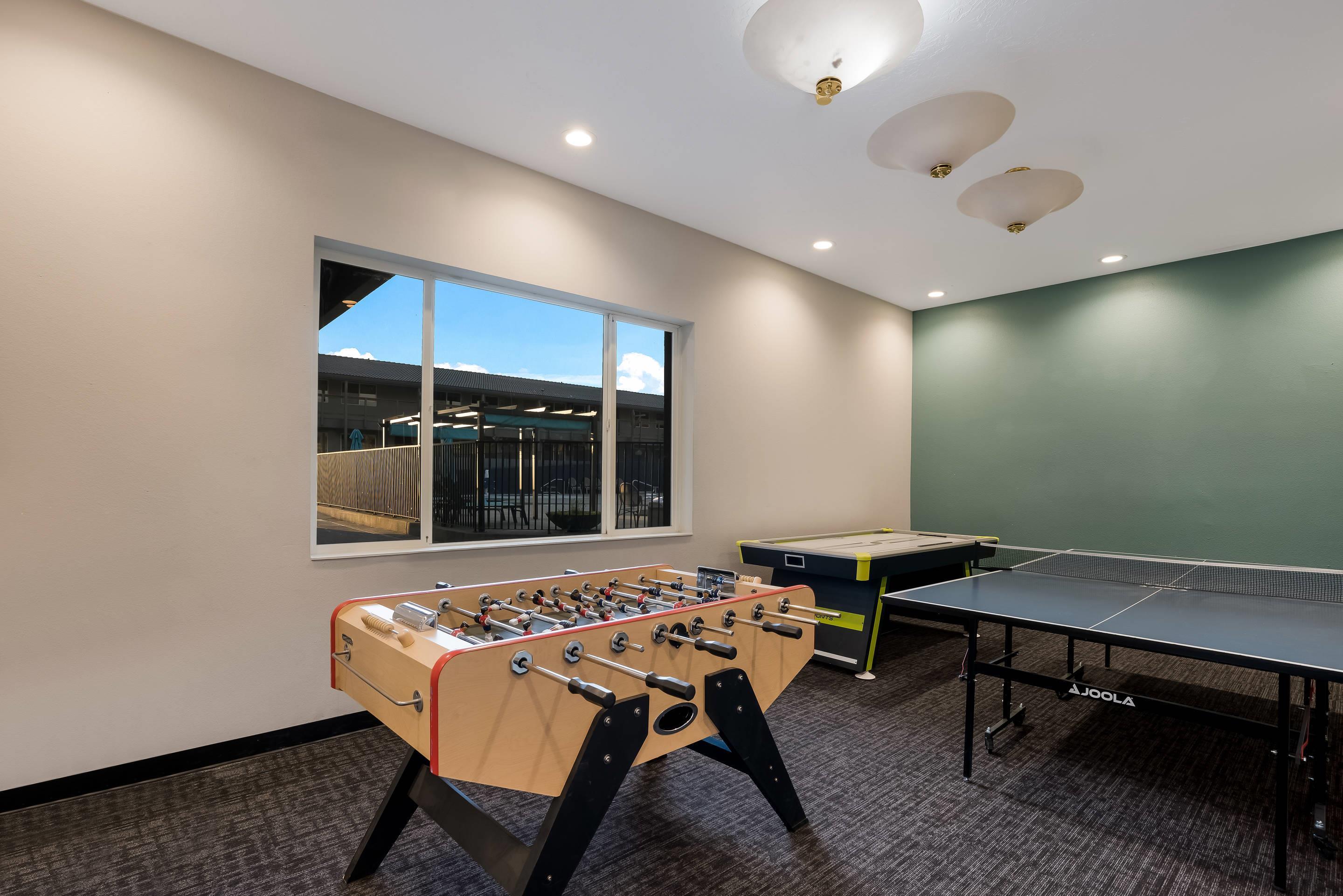 Game room | Richland Riverfront Hotel, Ascend Hotel Collection