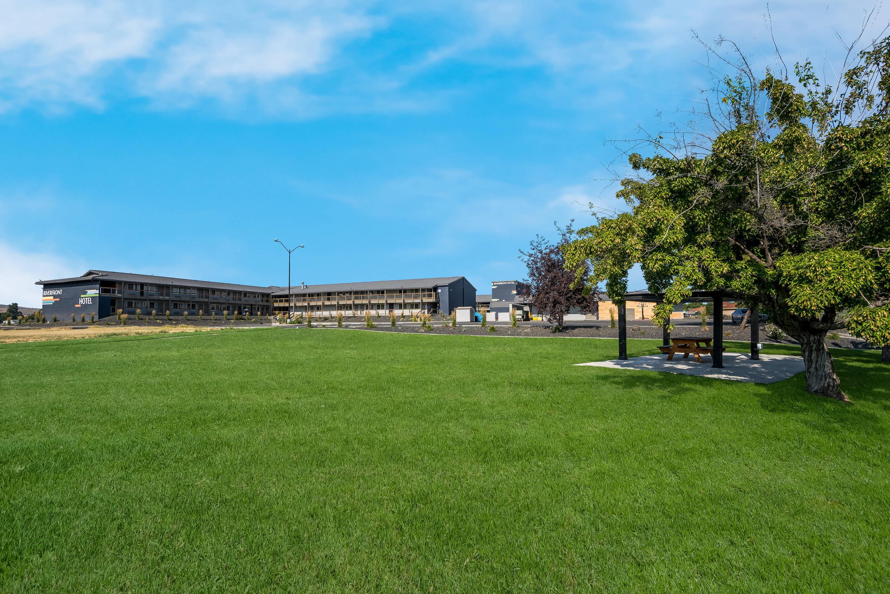 Courtyard | Richland Riverfront Hotel, Ascend Hotel Collection