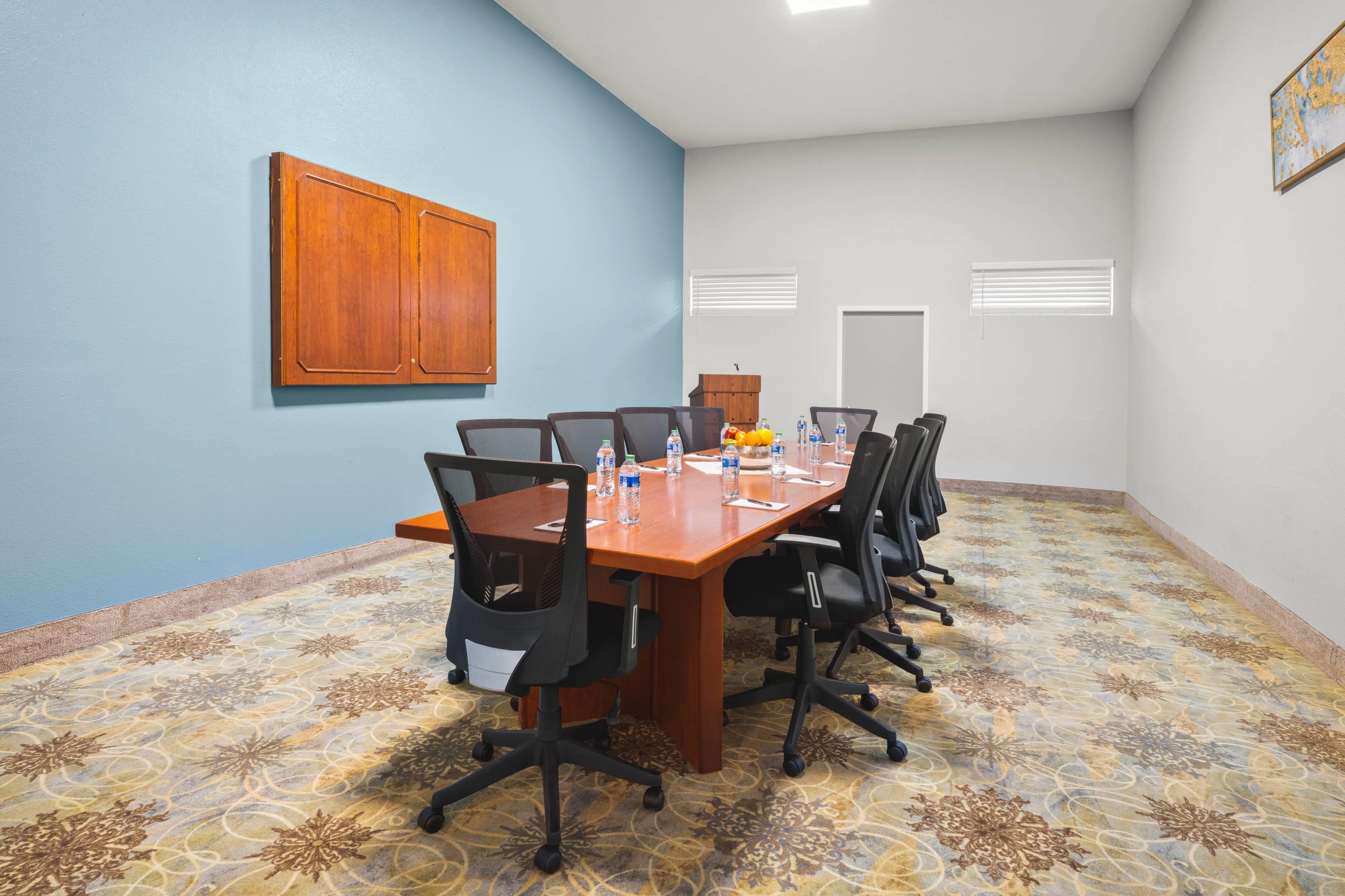 Boardroom | Richland Riverfront Hotel, Ascend Hotel Collection