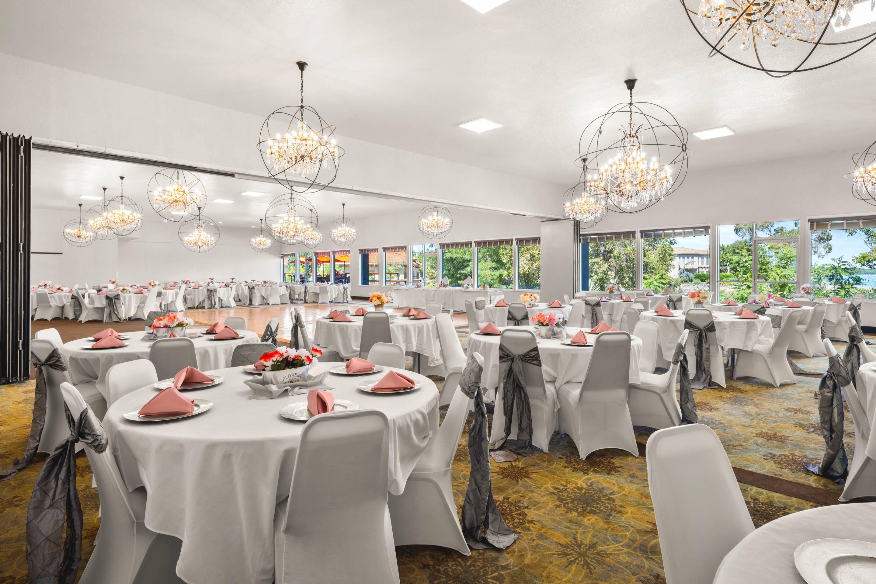Ballroom | Richland Riverfront Hotel, Ascend Hotel Collection