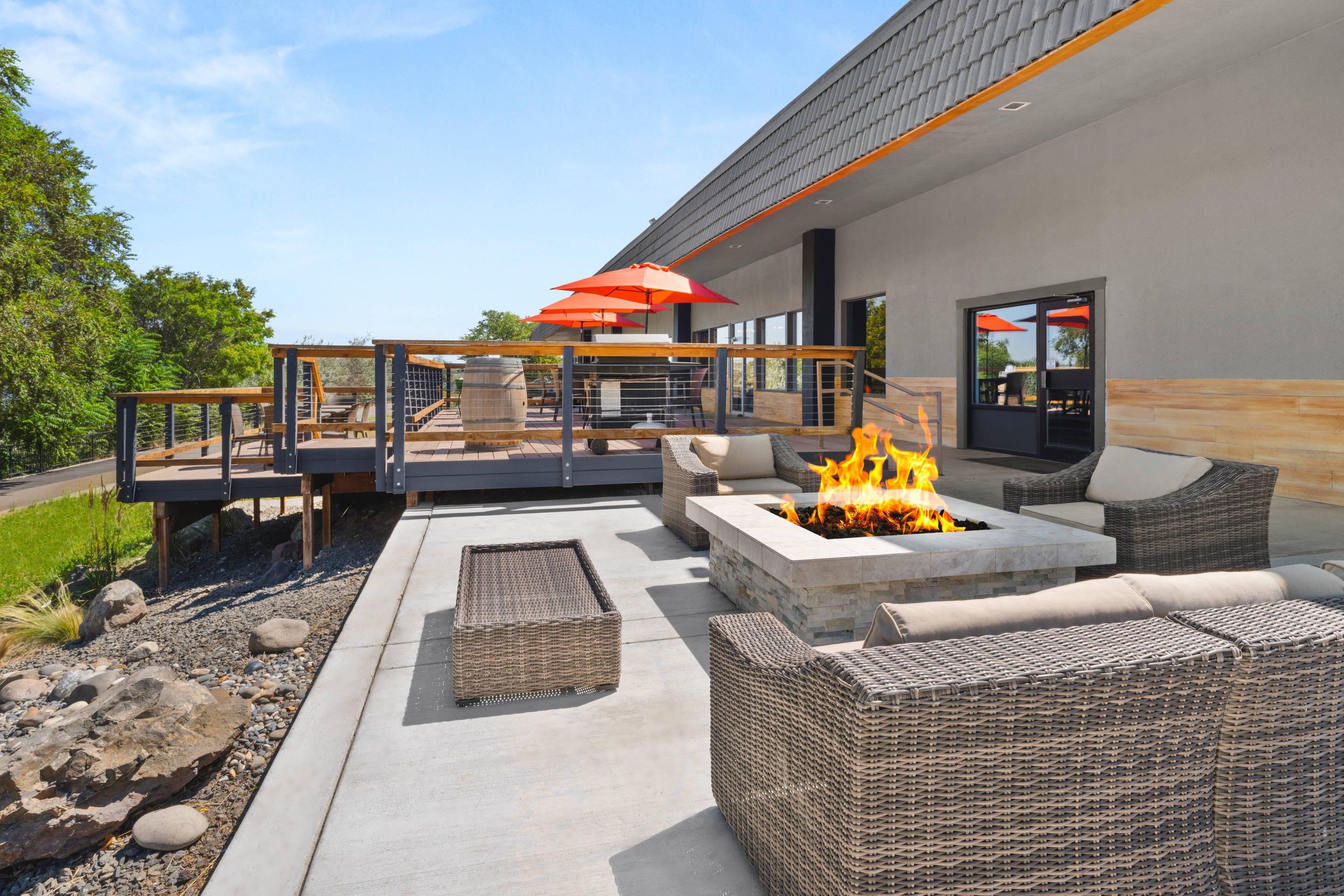 Hotel patio | Richland Riverfront Hotel, Ascend Hotel Collection